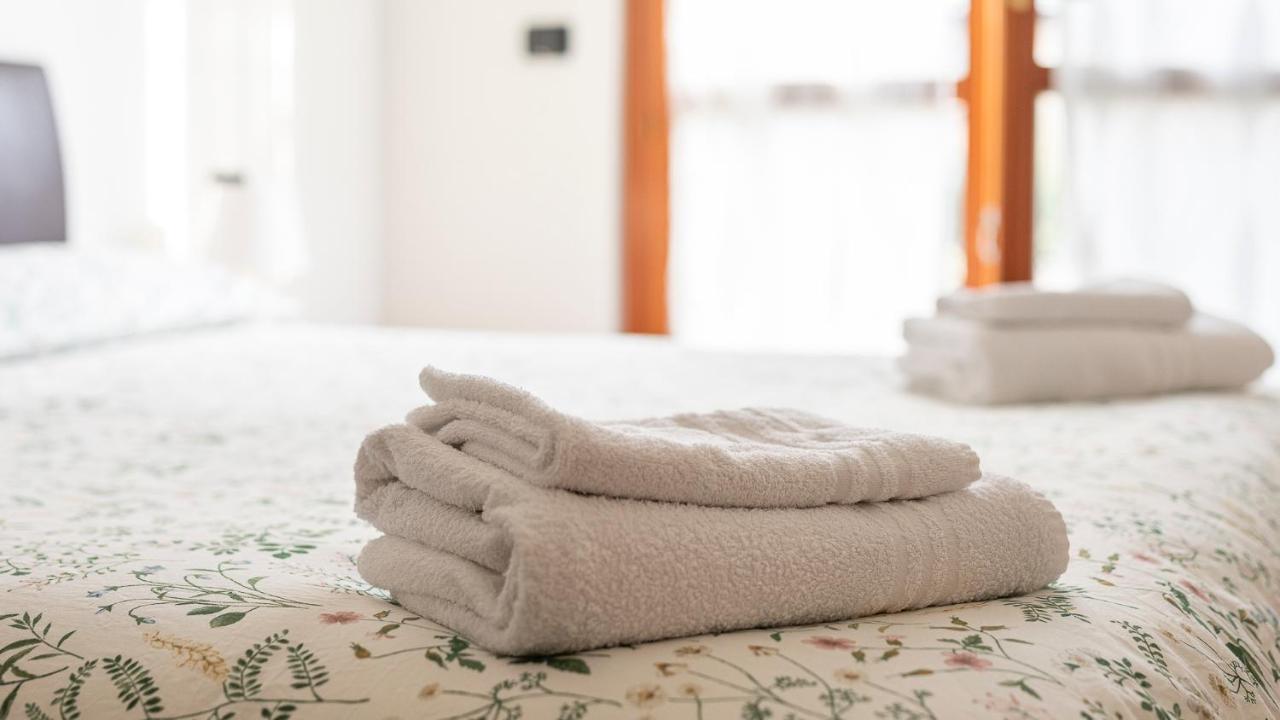 Casty Sweet Home - Parcheggio Privato Gratuito Milaan Buitenkant foto
